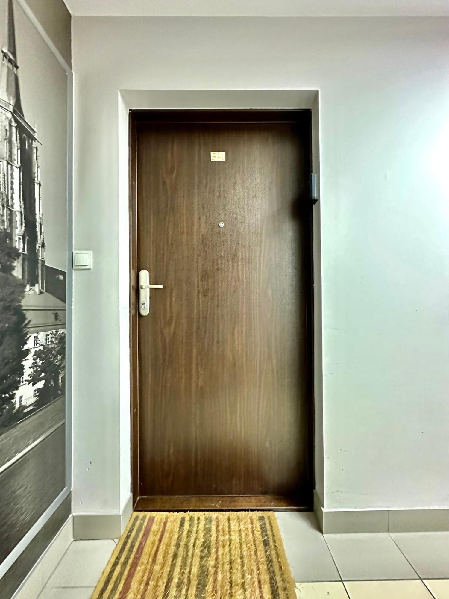 Podwale 2 Apartment - Self Check-In 20H ~Parking & Lift Вроцлав Экстерьер фото