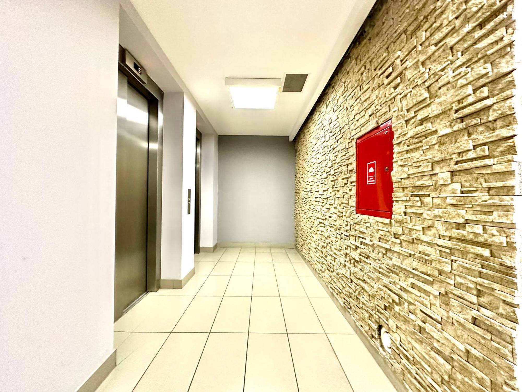 Podwale 2 Apartment - Self Check-In 20H ~Parking & Lift Вроцлав Экстерьер фото